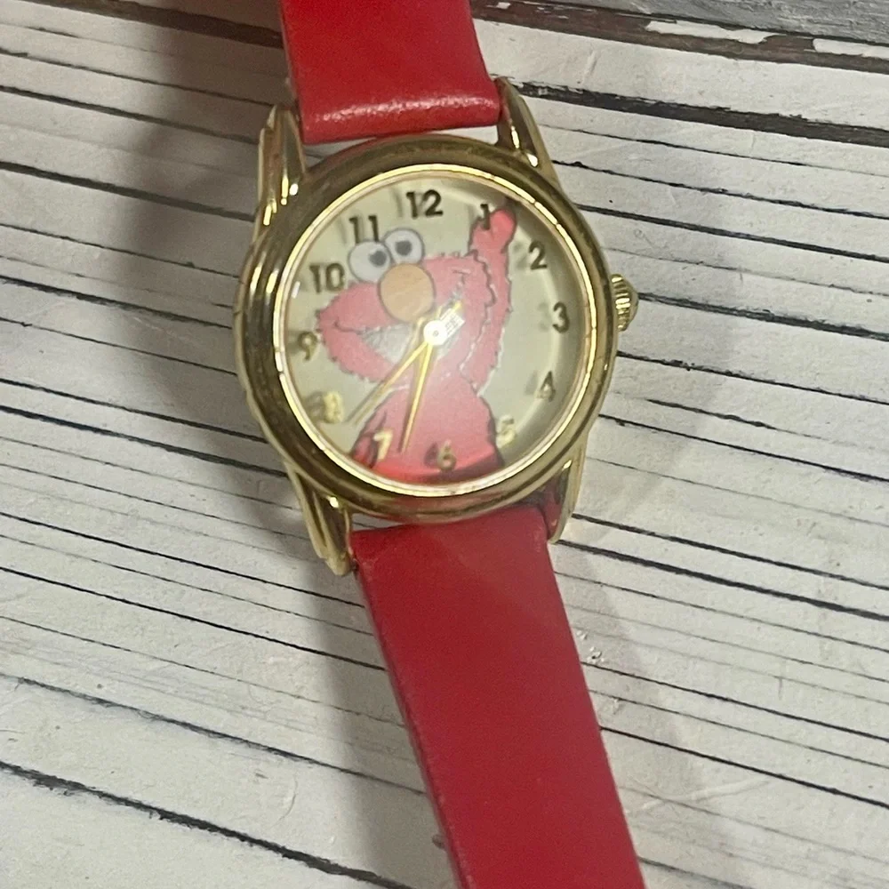 NEW BATTERY Vintage 90's Elmo Sesame Street Fantasma‎ Watch Red Leather Band